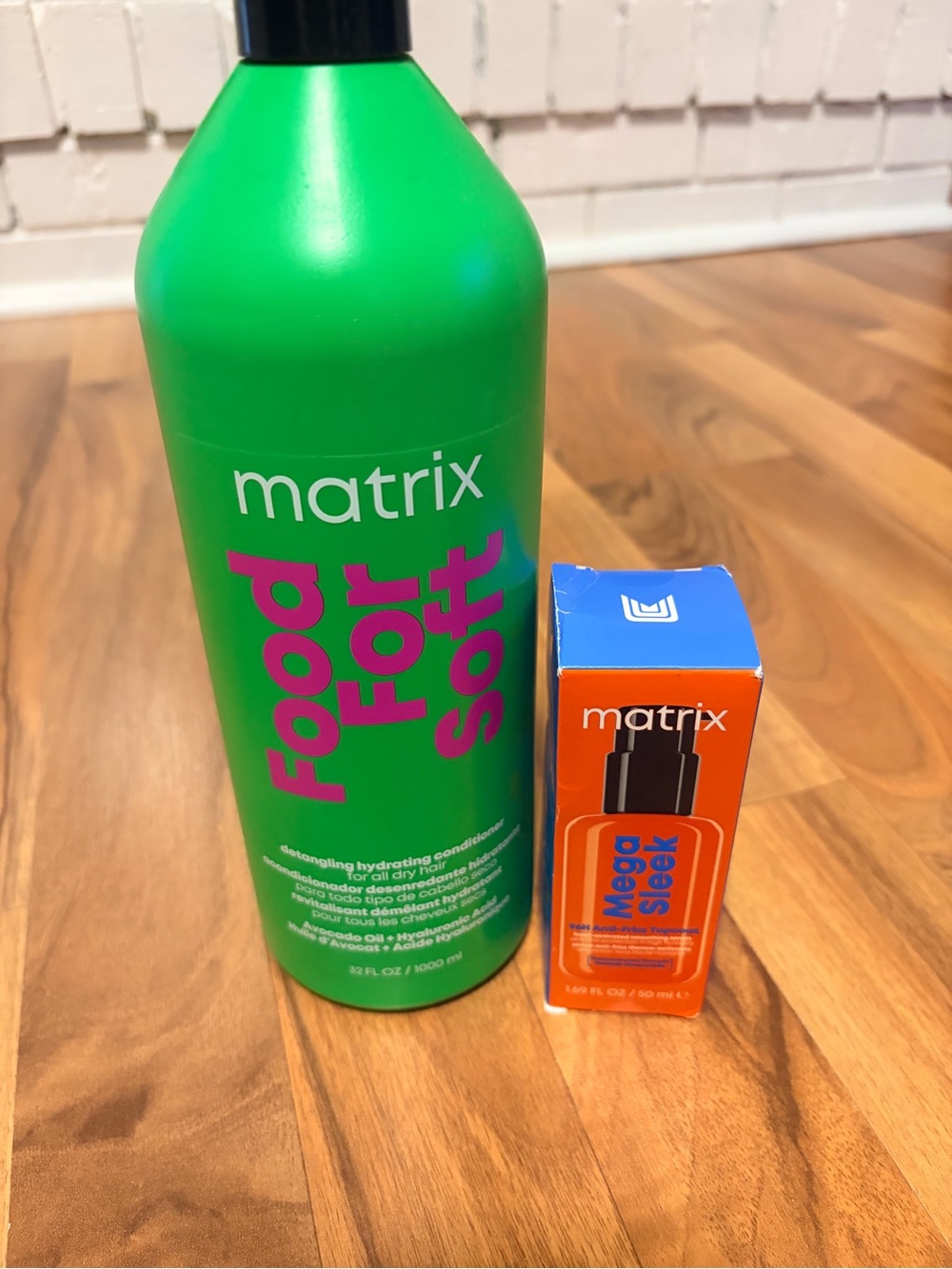 Matix Food for Soft Conditioner Liter and Mega Sleek Serum